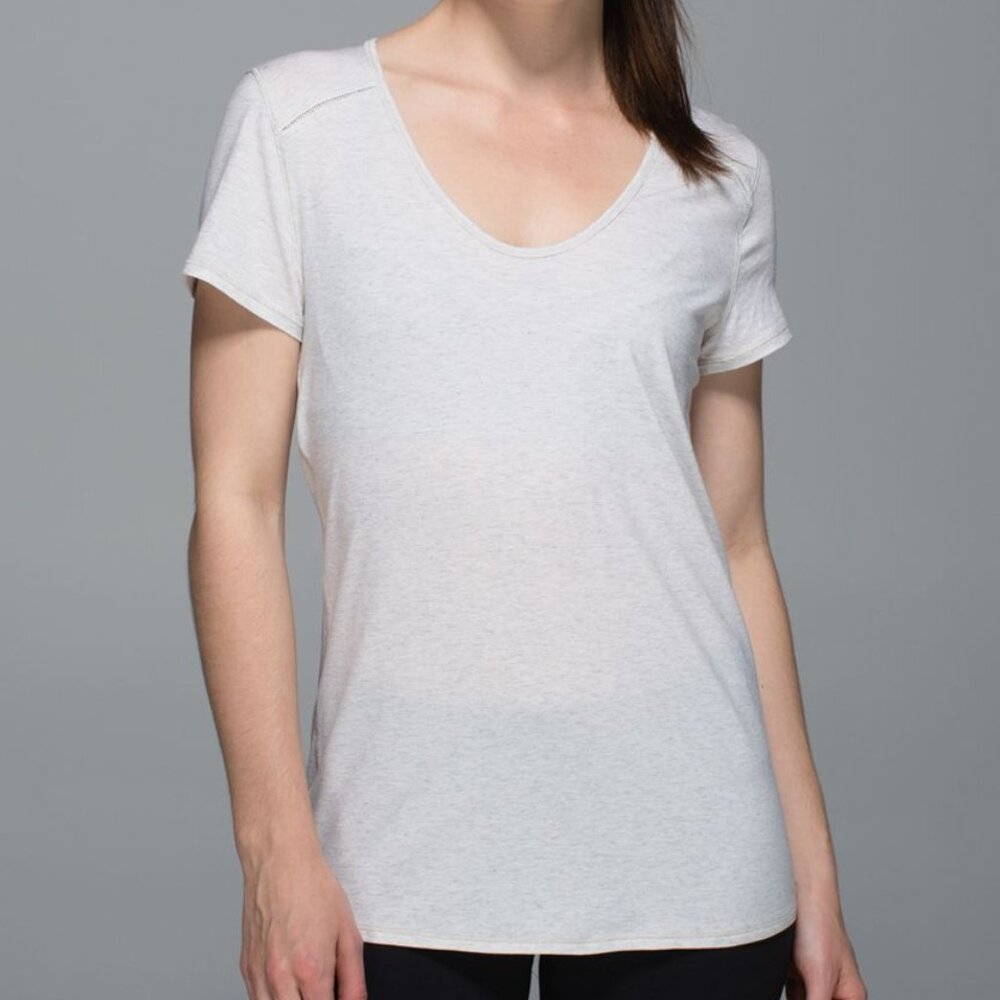 Lululemon Superb Short Sleeve Tee
